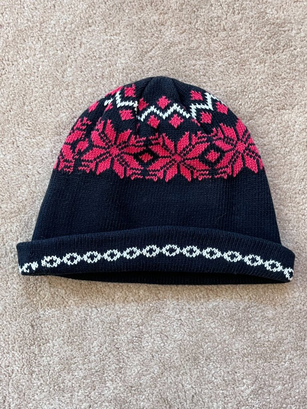 Gap Foldover Beanie Hat Cap Knit 100% Cotton Black Red Snowflake Pattern